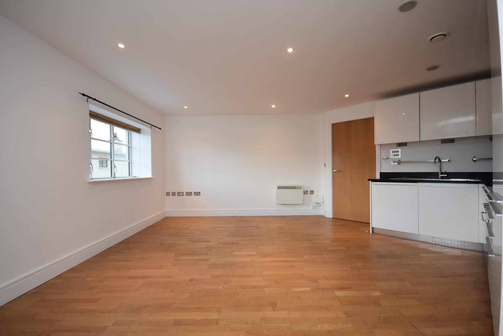 115 Woodlands, Hayes Point, Sully, CF64 5QE